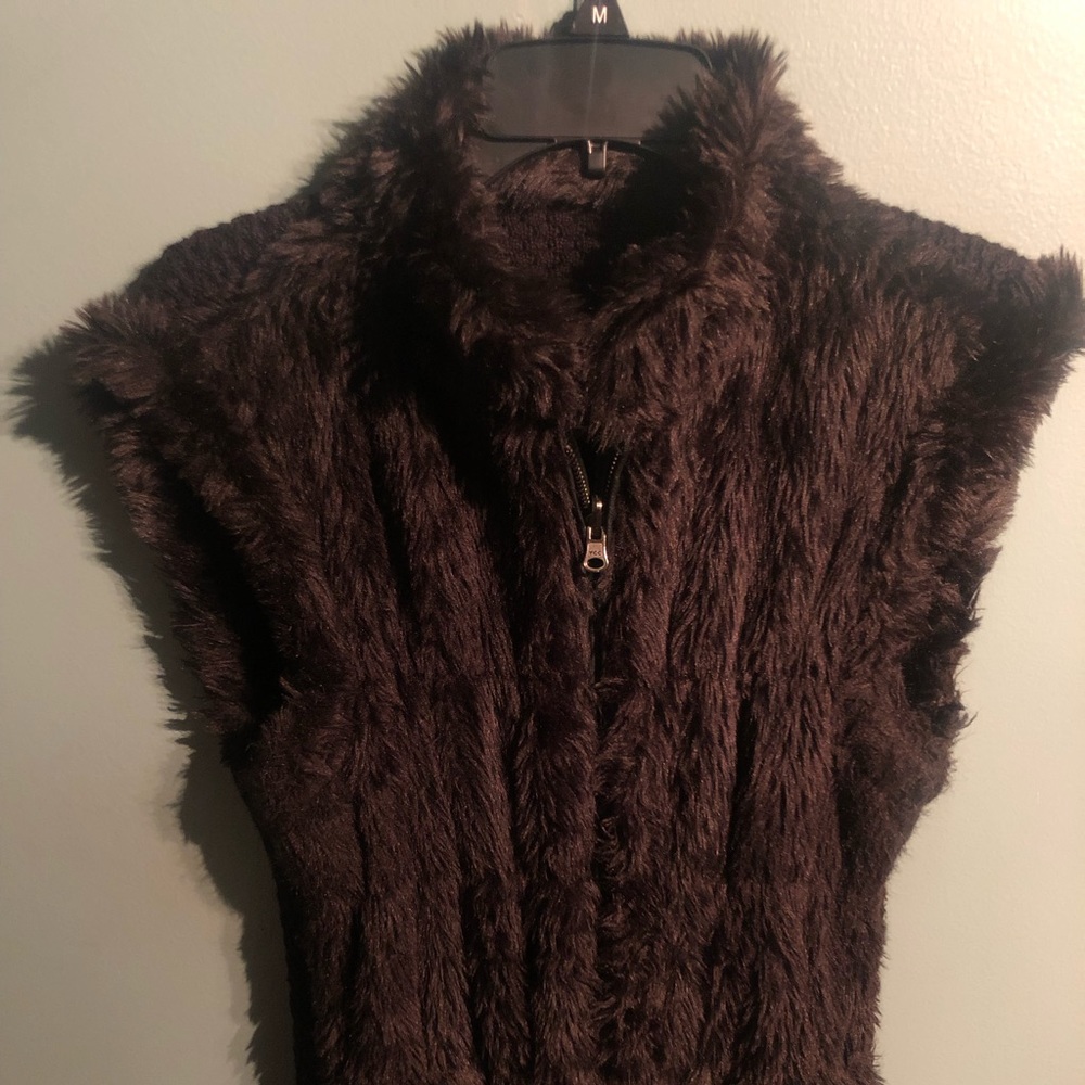 Woman’s vest reversible. Super looking.